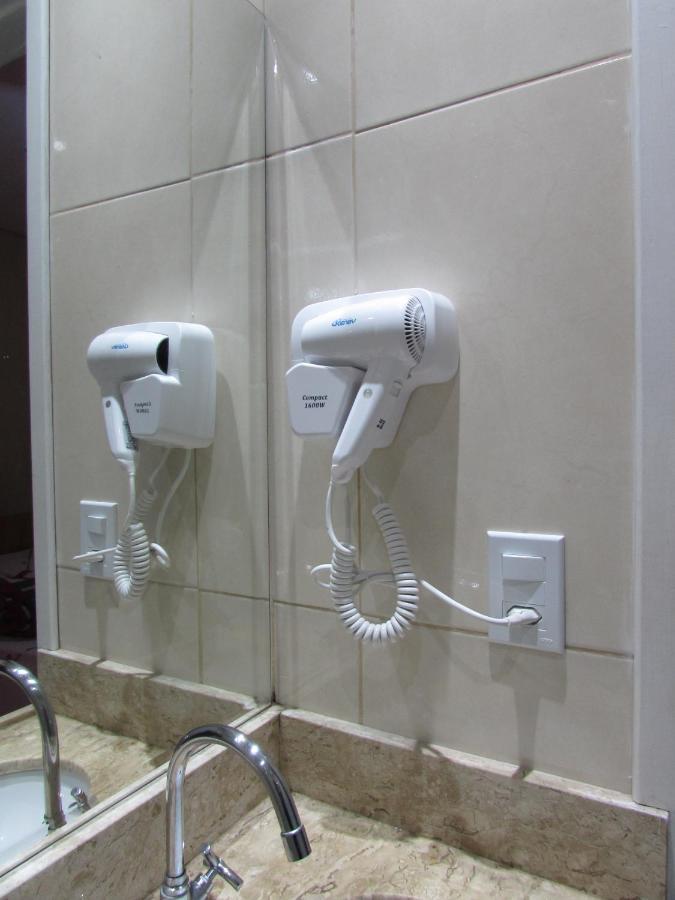 Hotel Tropicalia Proximo A 25 De Marco , Bras E Bom Retiro "Com Estacionamento Conveniado Ao Lado Do Hotel" São Paulo Eksteriør bilde